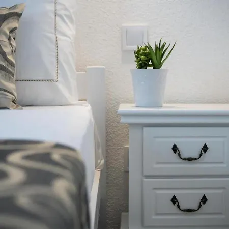 2 Bedroombeautiful In